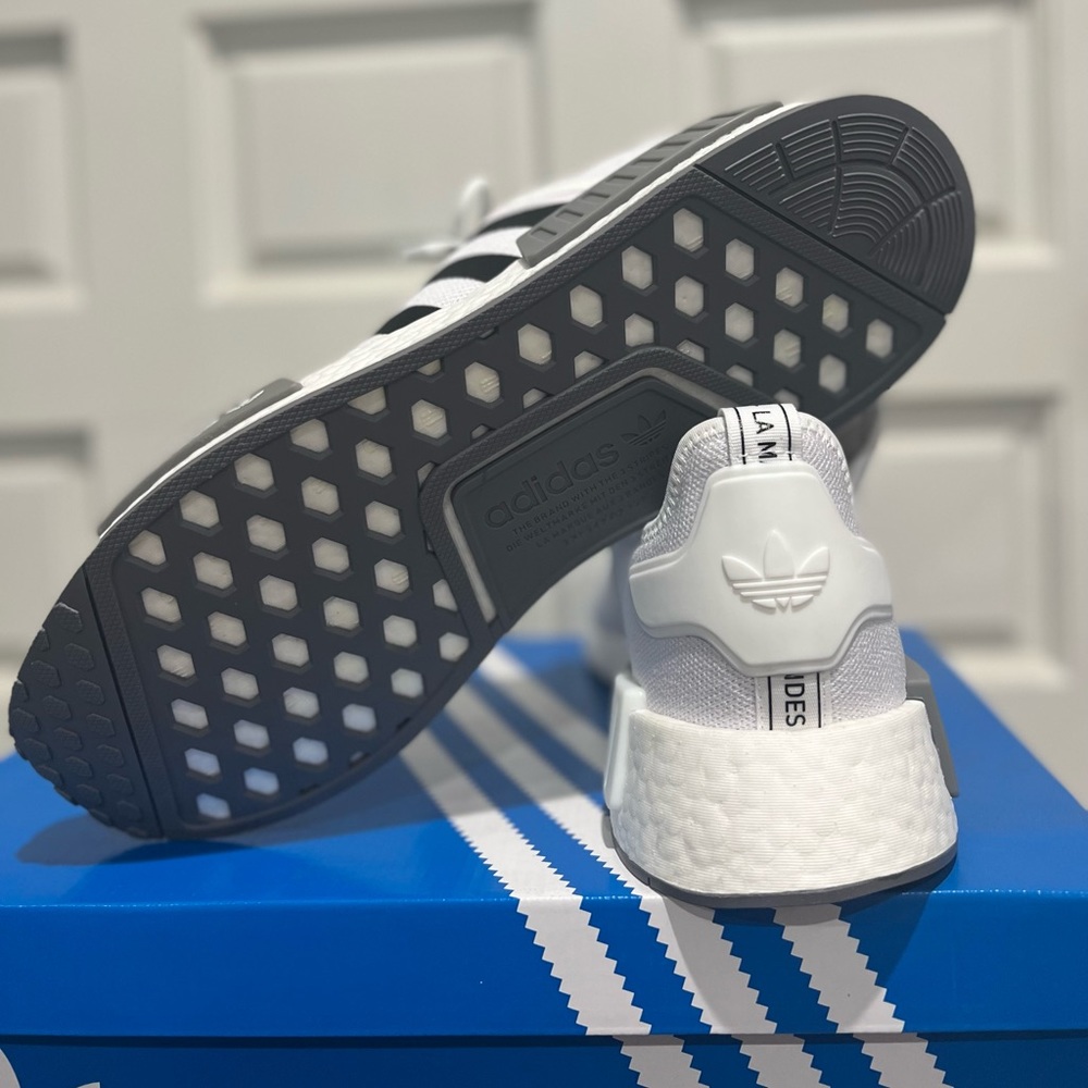 Adidas Men NMD_R1 Primeblue G29261 - Picture 3 of 5